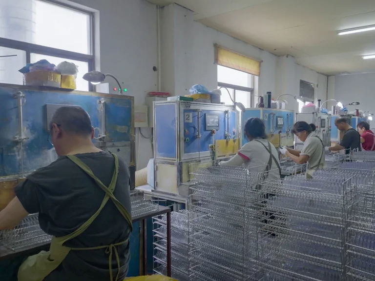 Mold Preparation during optical lens production