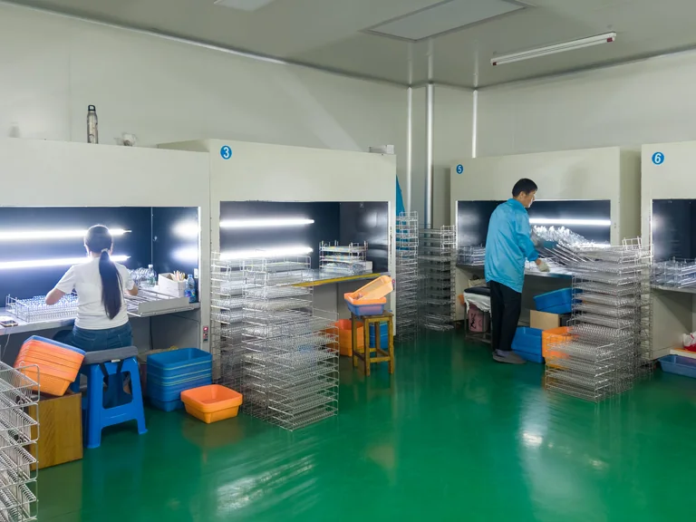 Quality Inspection during optical lens production