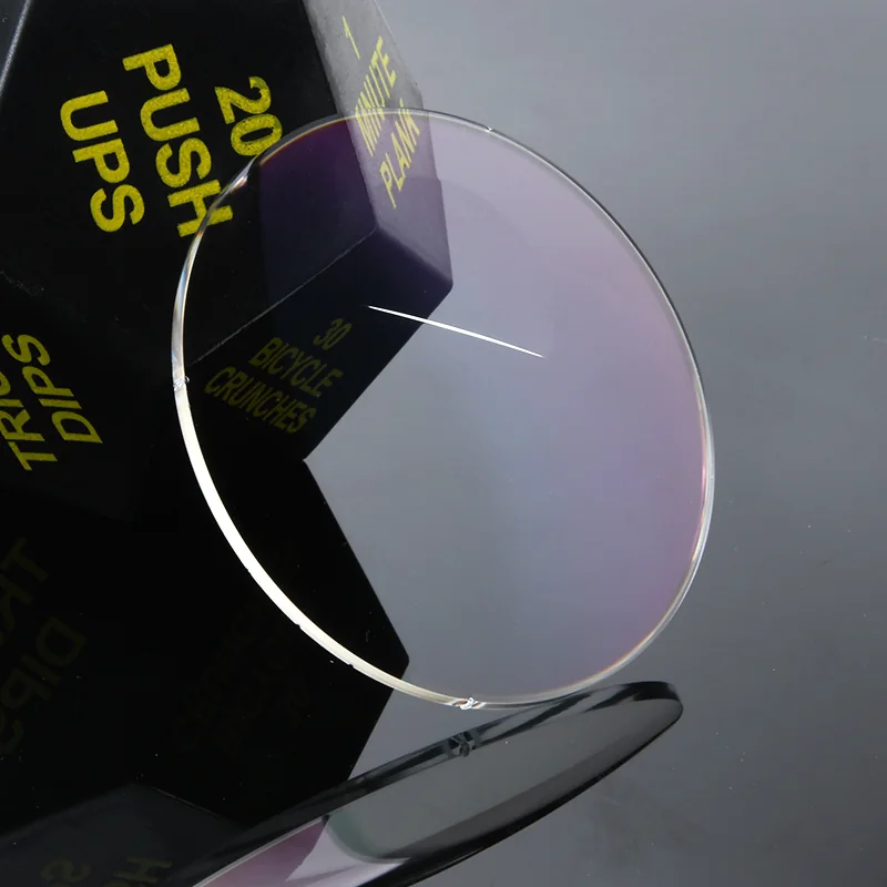 Flat-top bifocal ophthalmic lens, product view 1